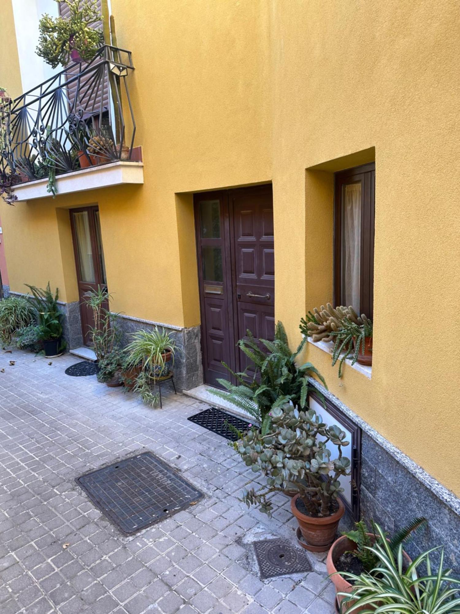 Cottage Gole Alcantara Pafumi Graniti Εξωτερικό φωτογραφία